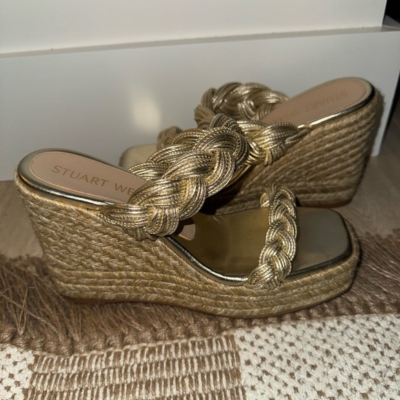 Stuart Weitzman Gold Woven Wedge Sandals - Picture 6 of 13